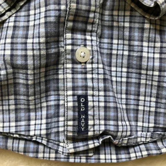 Old Navy Long Sleeved Button Down  Shirt Size 3T - Picture 2 of 15